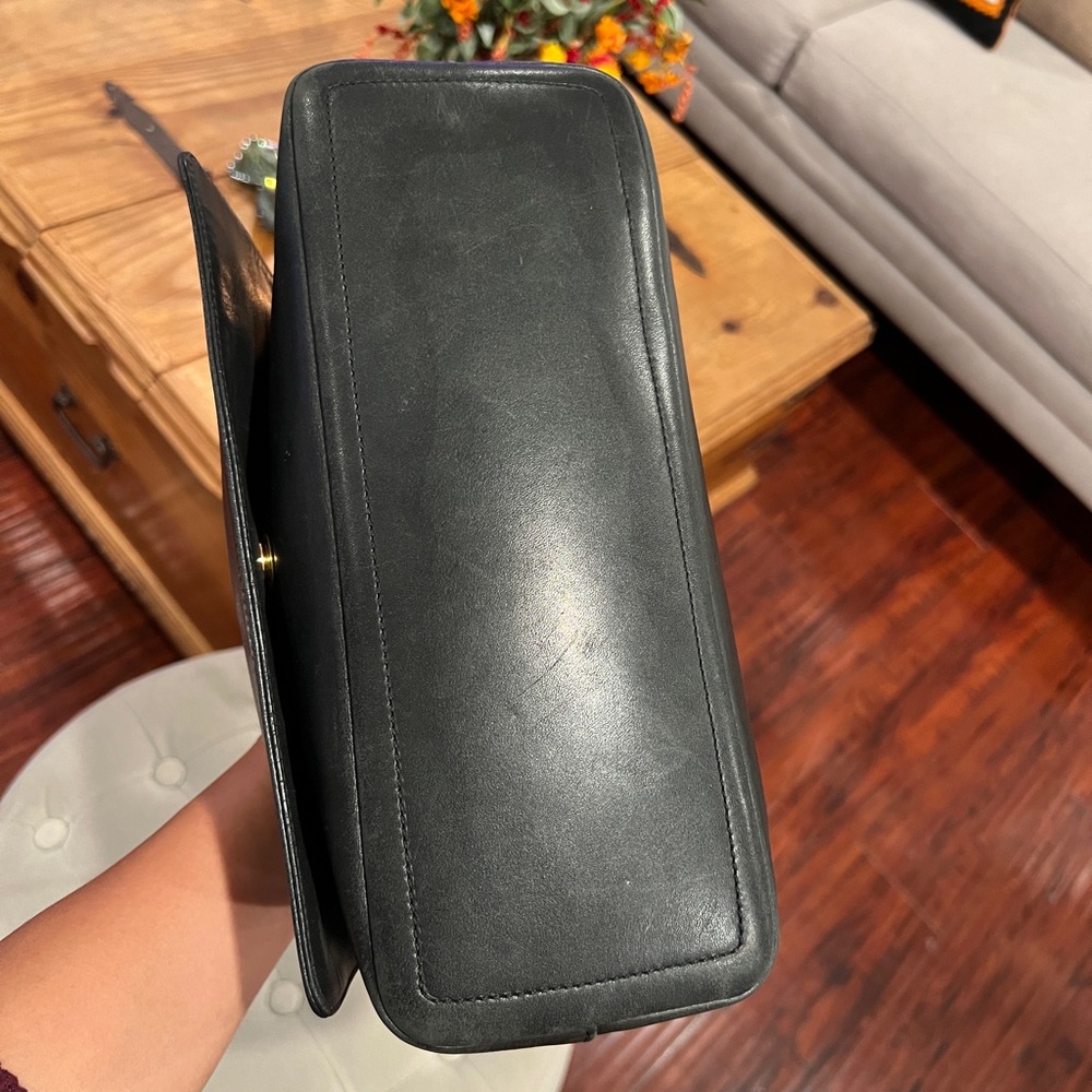 Coach Vintage Legacy Flap Leather Shoulder Bag - Picture 13 of 17